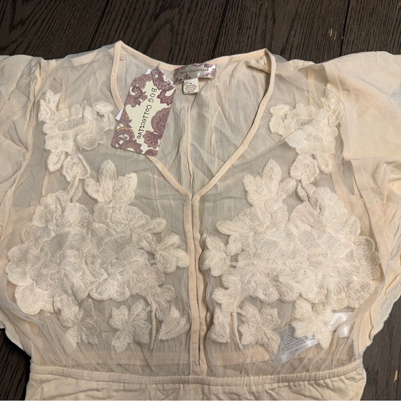 BOG collective bodysuits medium NWT - Picture 3 of 5